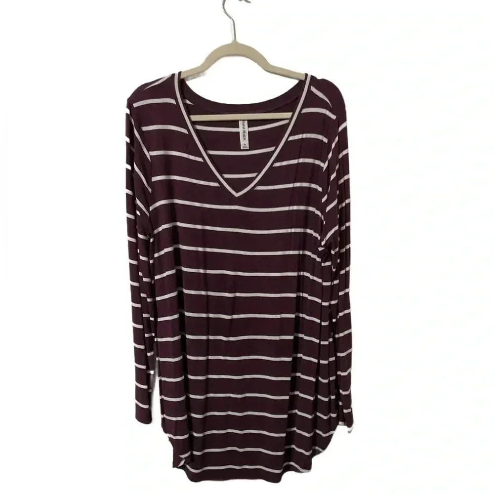 Zenana Premium Plum With Ivory Stripe V-Neck Long-Sleeve Curved-Hem Top Size 2X